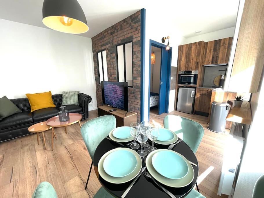 Le Charly - Magnifique Appartement Hypercentre Pau Exterior foto